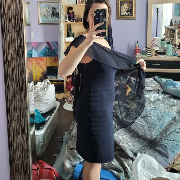 Navy Blue Formal Dress with Gold Chain Link Strap Fits Like Size 8 - Picture 6 of 13